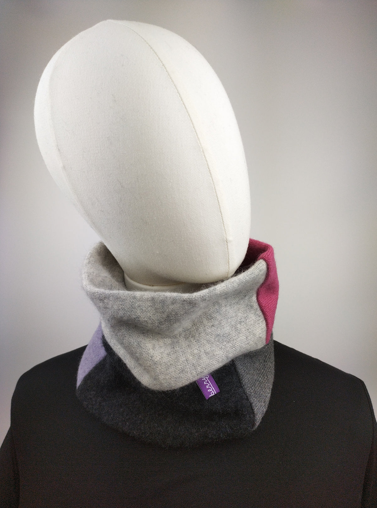 Stiperstones Cashmere Neckwarmer