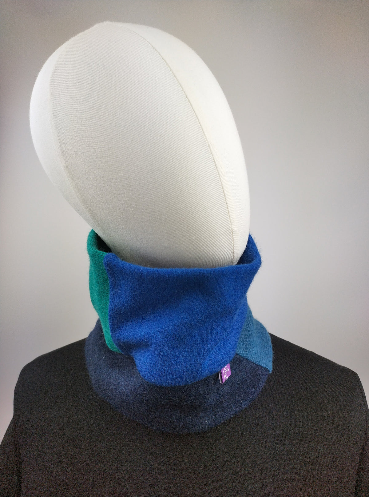 Peacock Neckwarmer