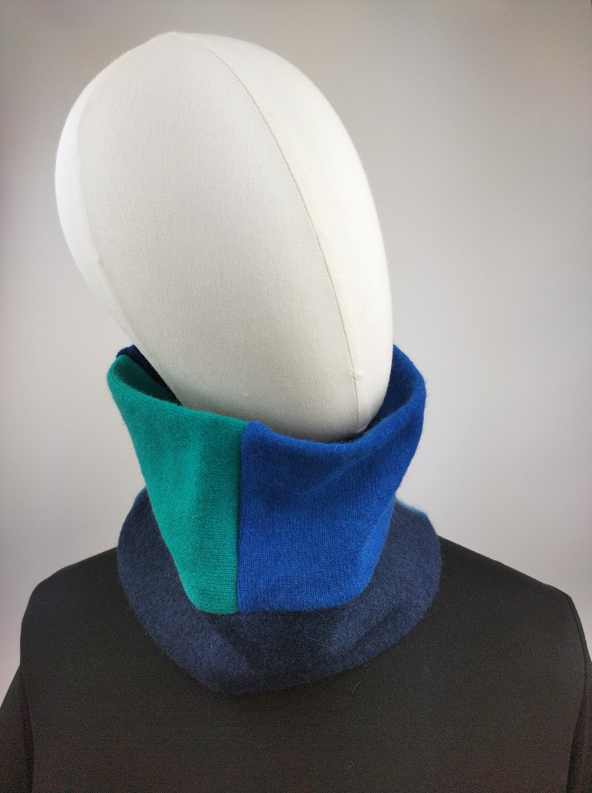 Peacock Neckwarmer