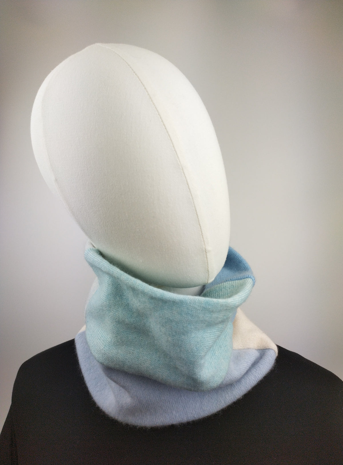 Frosty Walks Neckwarmer