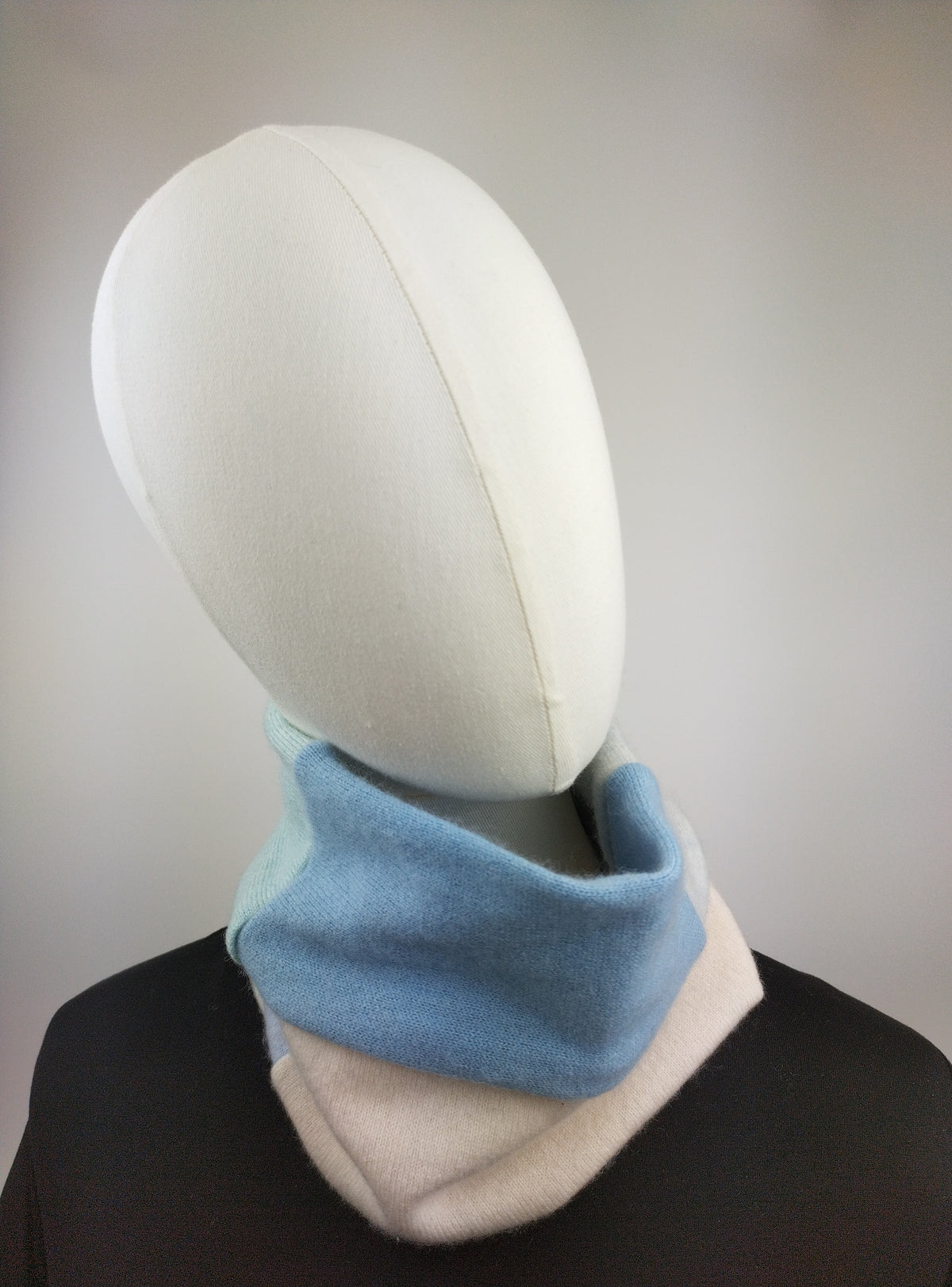 Frosty Walks Neckwarmer